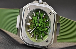 格拉苏蒂手表指针生锈是因为什么
